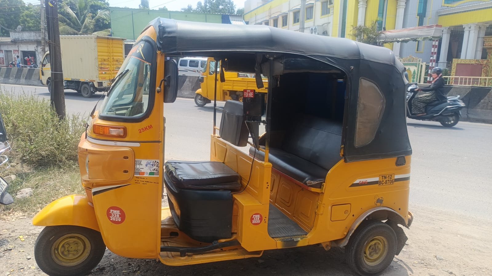 Used Bajaj Compact RE 2024 — photo 3