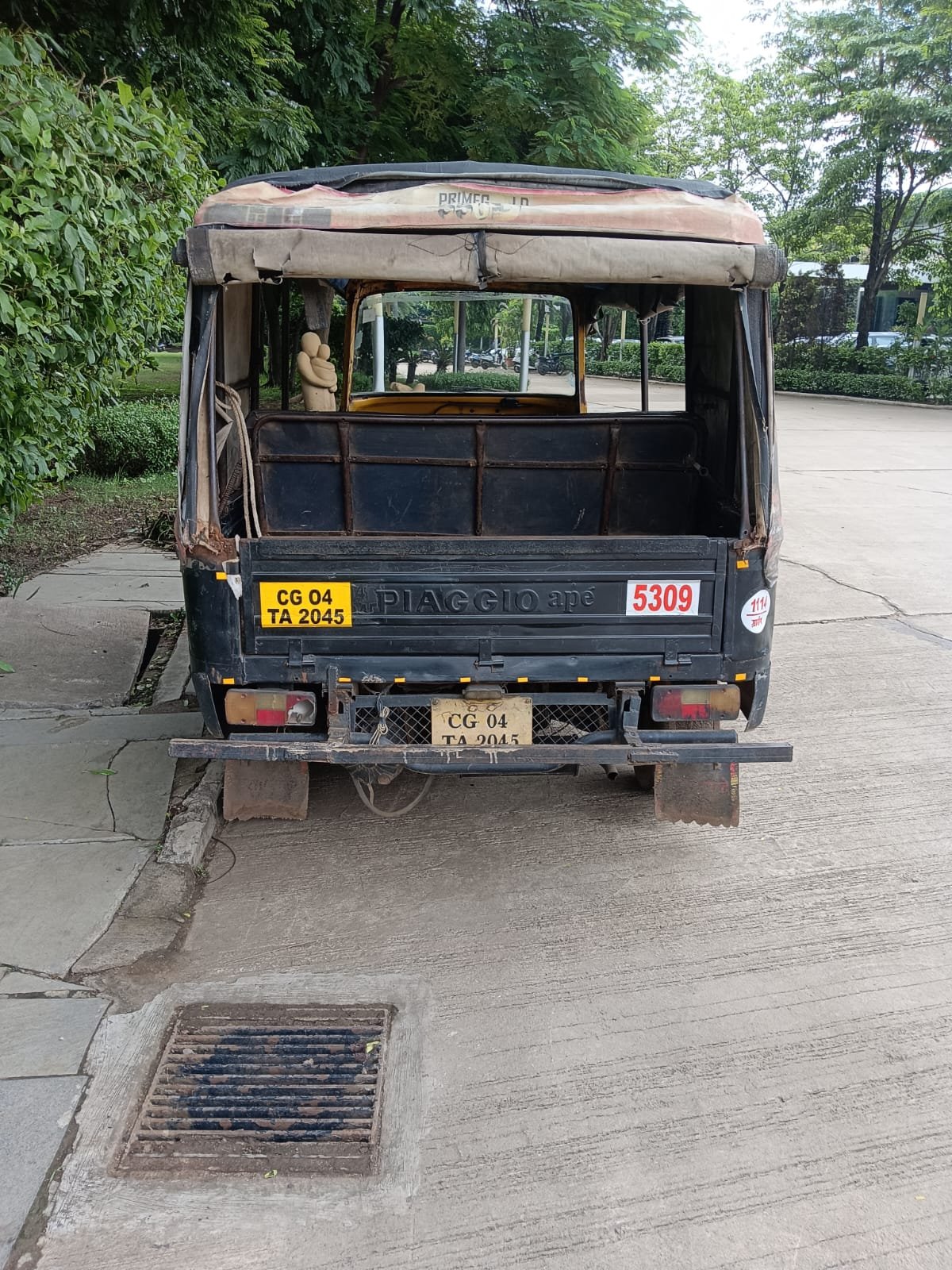 Used Piaggio Ape Xtra Passenger 2013 — photo 2
