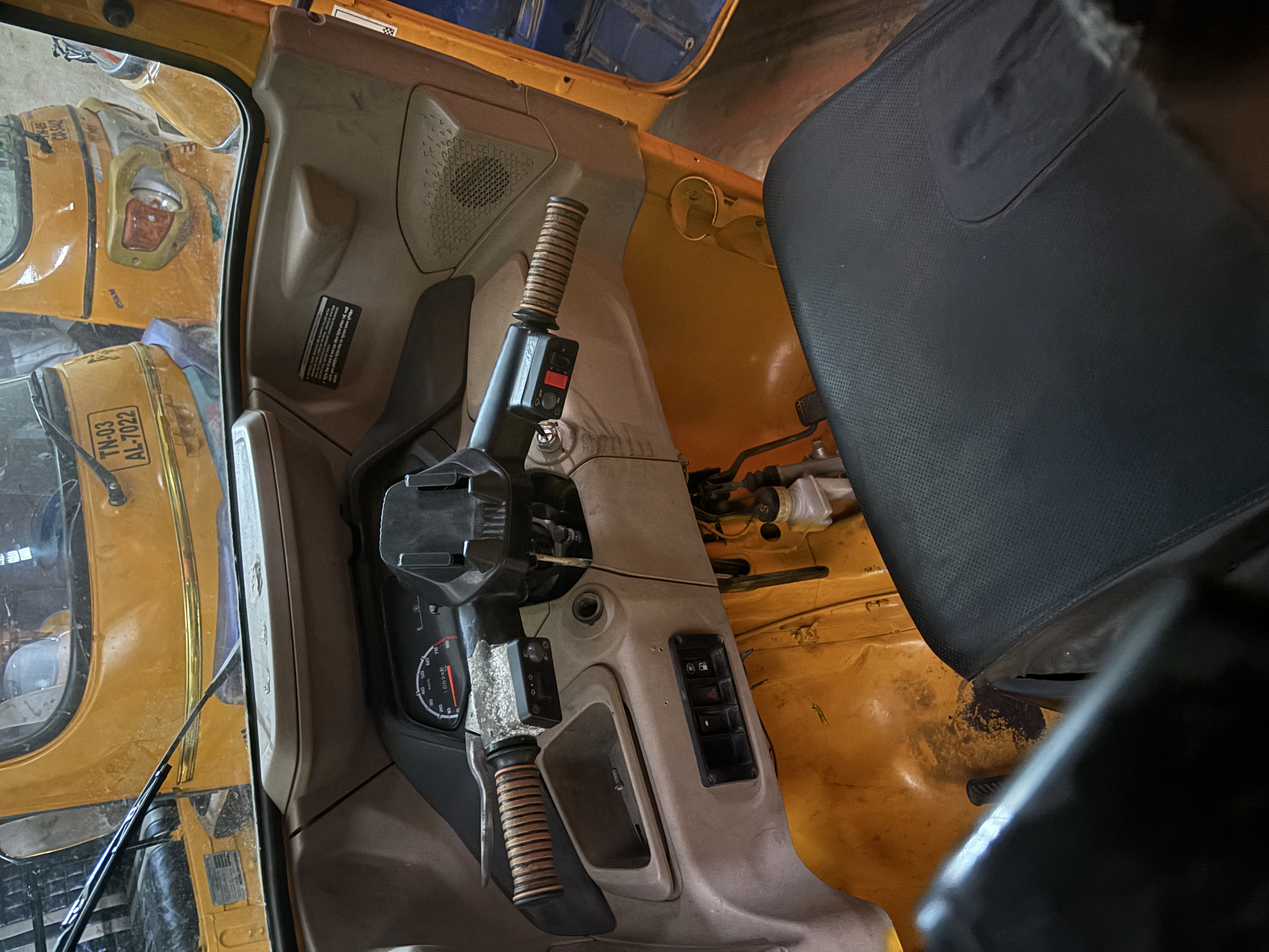 பழைய Bajaj Compact RE 2023 — படம் 3
