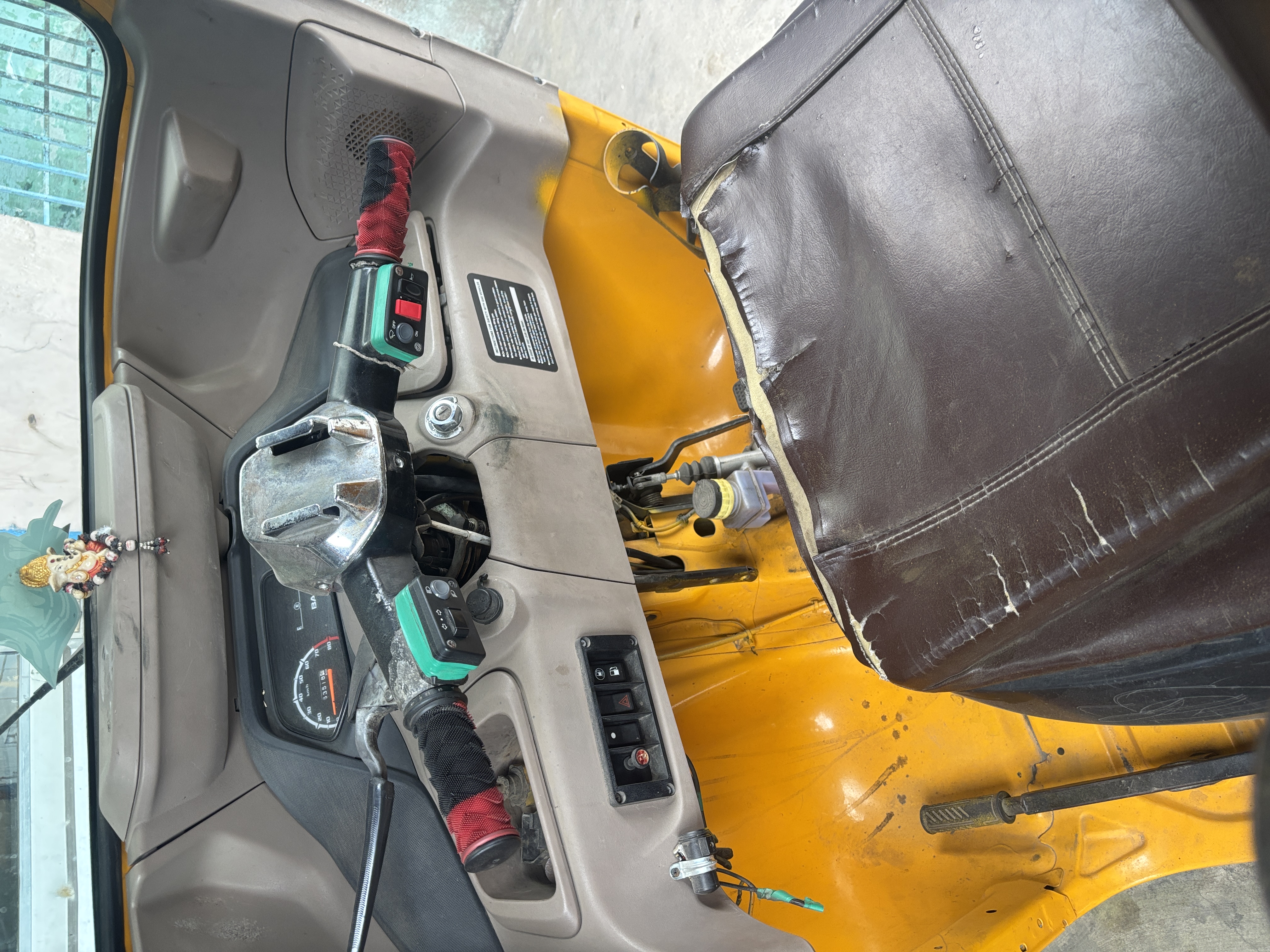 பழைய Bajaj Compact RE 2024 — படம் 3