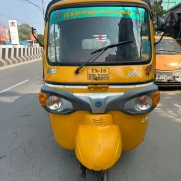 பழைய Piaggio Ape City